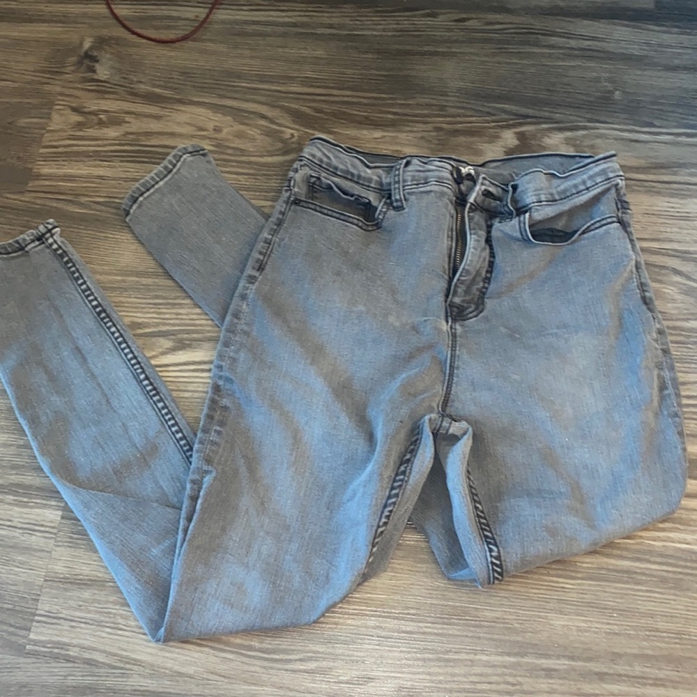 BDG Super High Rise Twig Distressed Jeans